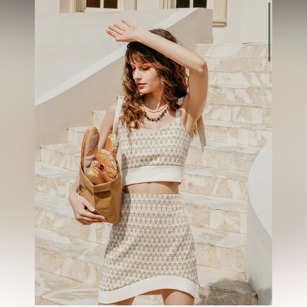 💐Petite Studio Riley Skirt in Daisy Print